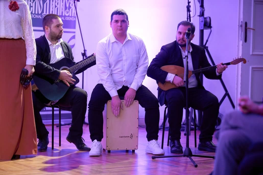 159c4baa 3bf4 4233 a453 a558d5d6c7e4